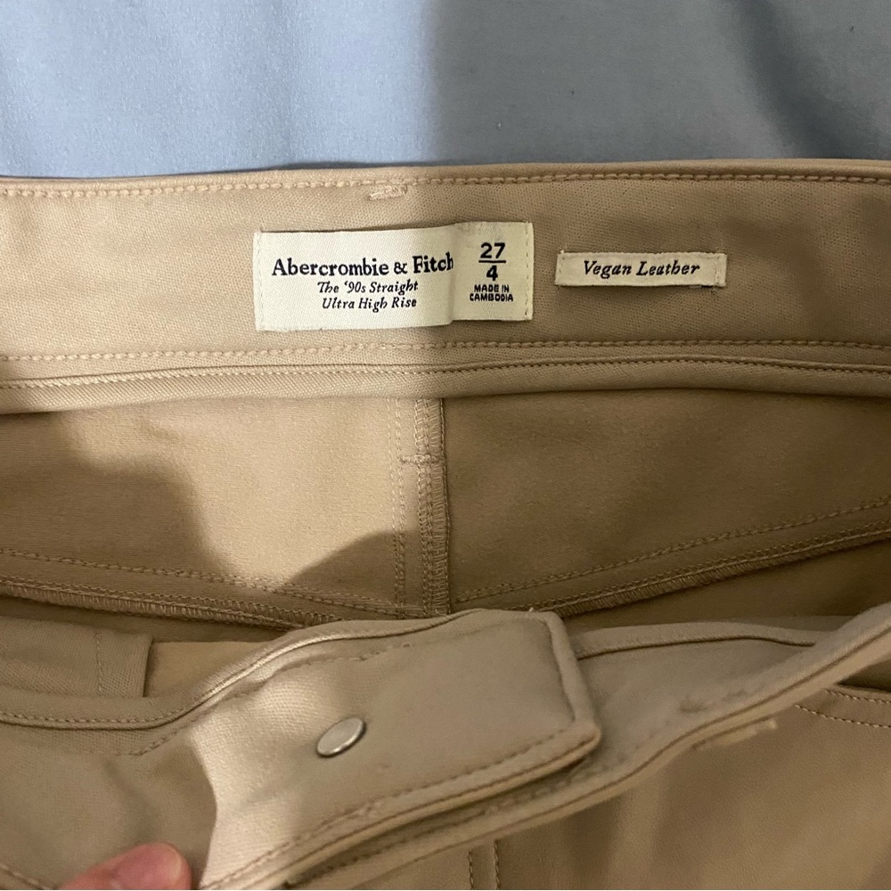 Abercrombie & Fitch Light Beige Vegan Leather: The ‘90s Straight Ultra High Rise - Picture 2 of 6